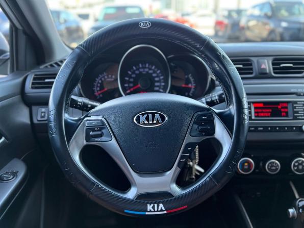 Kia Rio III Рестайлинг с пробегом 2015 года, цена 1 215 000 рублей, 87533 км, седан, Автокод Объявления