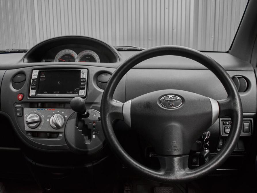 Toyota Sienta I Рестайлинг 2 Екатеринбург  - изображение 13