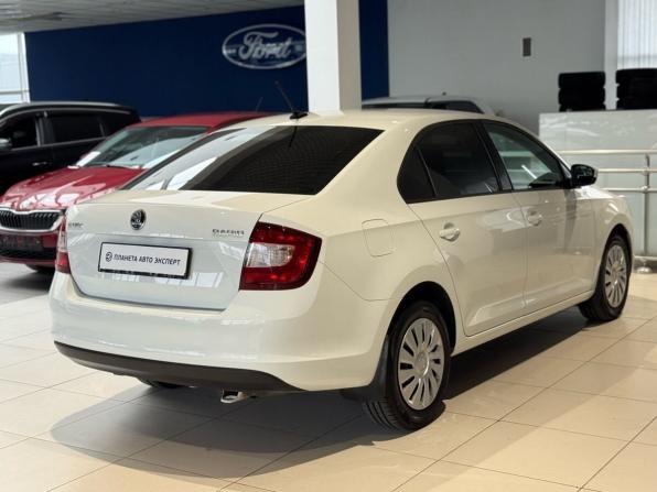 Skoda Rapid I с пробегом 2017 года, цена 699 000 рублей, 248889 км, лифтбек, Автокод Объявления
