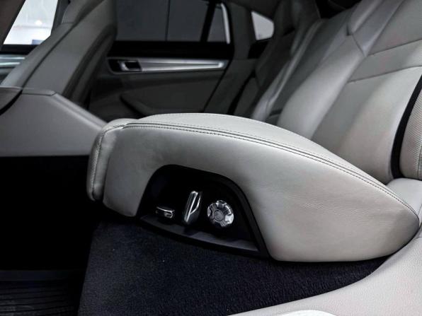 Porsche Panamera II с пробегом 2017 года, цена 6 990 000 рублей, 88152 км, лифтбек, Автокод Объявления