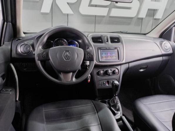 Renault Sandero II с пробегом 2018 года, цена 1 024 558 рублей, 100014 км, хэтчбек, Автокод Объявления