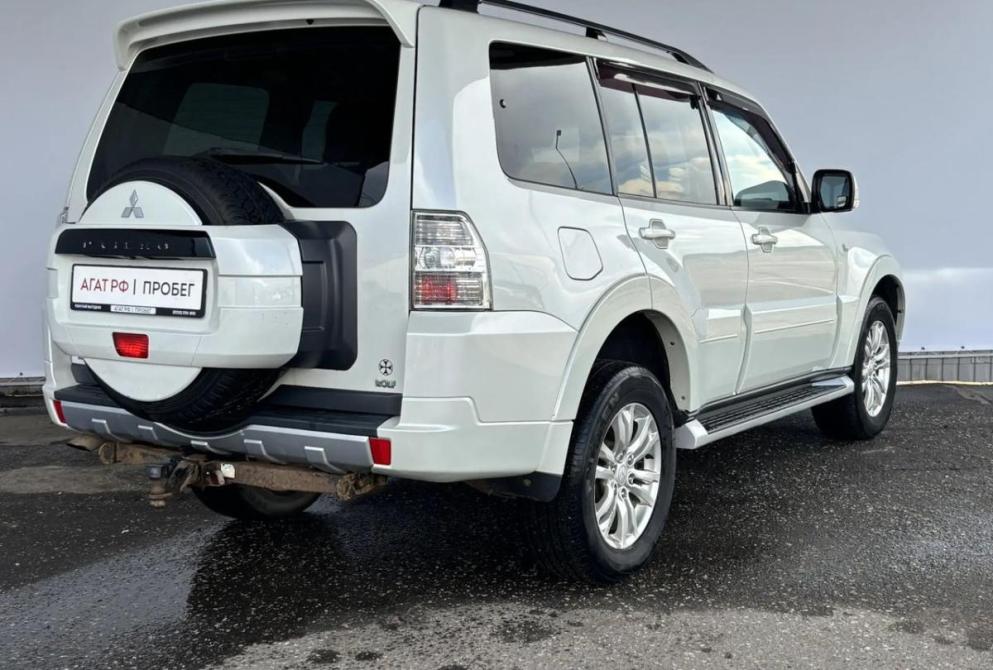 Mitsubishi Pajero IV Рестайлинг 2 Киров  - изображение 5
