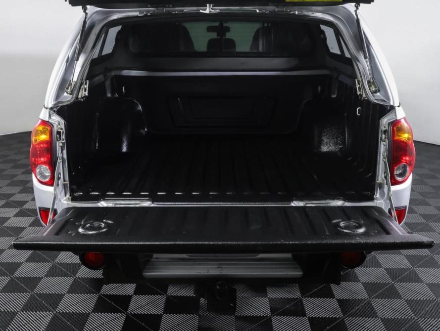 Mitsubishi L200 IV Москва  - изображение 9