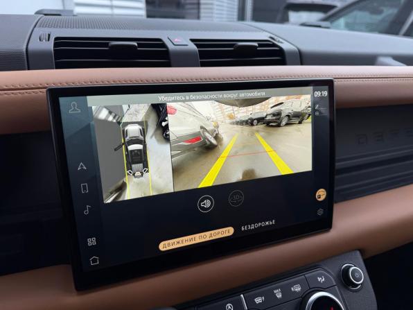 Land Rover Defender II с пробегом 2022 года, цена 11 300 000 рублей, 40895 км, внедорожник, Автокод Объявления