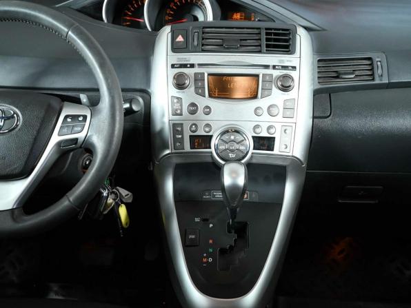 Toyota Verso I с пробегом 2011 года, цена 1 150 000 рублей, 282518 км, компактвэн, Автокод Объявления