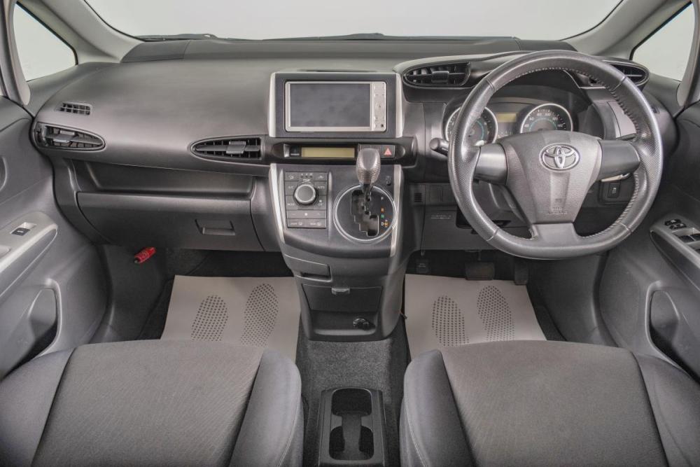 Toyota Wish II Томск  - изображение 11
