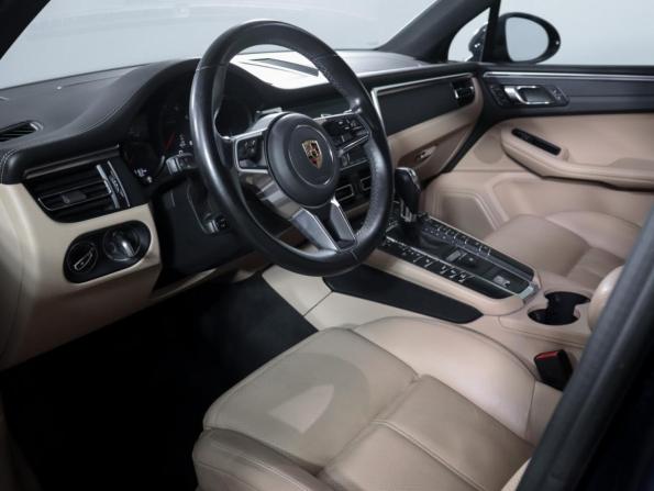 Porsche Macan I Рестайлинг с пробегом 2019 года, цена 4 799 000 рублей, 63160 км, внедорожник, Автокод Объявления