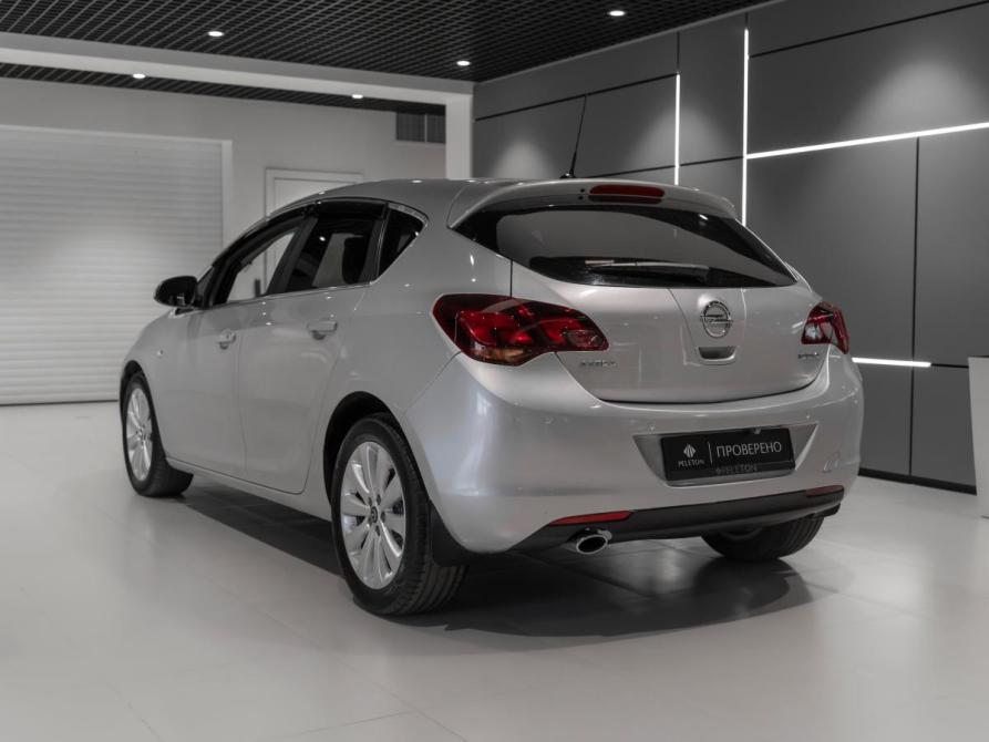 Opel Astra J Москва  - изображение 4