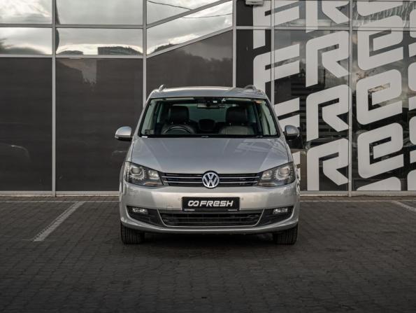 Volkswagen Sharan II с пробегом 2013 года, цена 1 345 000 рублей, 93614 км, минивэн, Автокод Объявления