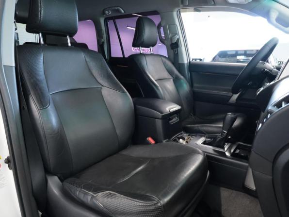 Toyota Land Cruiser Prado 150 Series с пробегом 2012 года, цена 2 683 600 рублей, 164774 км, внедорожник, Автокод Объявления