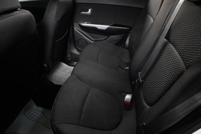 Kia Rio III с пробегом 2013 года, цена 819 000 рублей, 166000 км, хэтчбек, Автокод Объявления