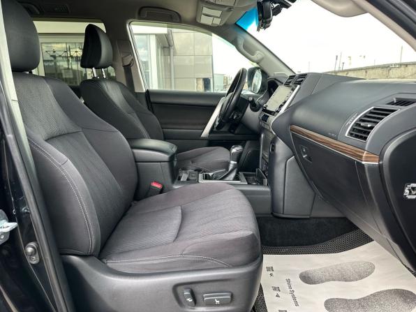 Toyota Land Cruiser Prado 150 Series Рестайлинг 3 с пробегом 2021 года, цена 6 170 000 рублей, 126489 км, внедорожник, Автокод Объявления