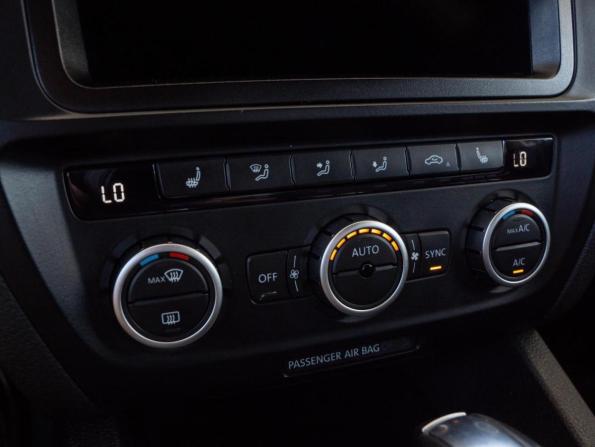 Volkswagen Jetta VI с пробегом 2012 года, цена 999 000 рублей, 196145 км, седан, Автокод Объявления