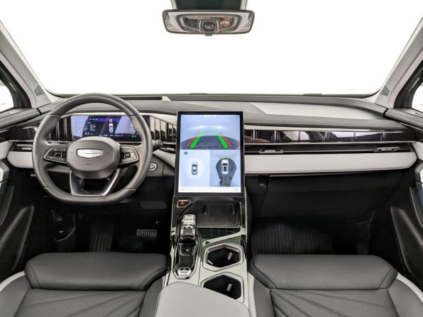 Geely Atlas II с пробегом 2024 года, цена 3 195 000 рублей, 11949 км, внедорожник, Автокод Объявления