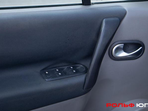 Renault Scenic II Рестайлинг с пробегом 2006 года, цена 298 000 рублей, 272408 км, компактвэн, Автокод Объявления
