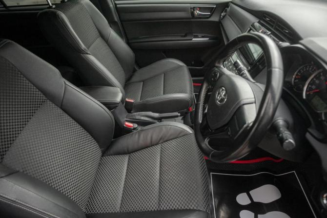 Toyota Corolla XI (E160 E170 E180) с пробегом 2015 года, цена 1 259 000 рублей, 151000 км, универсал, Автокод Объявления