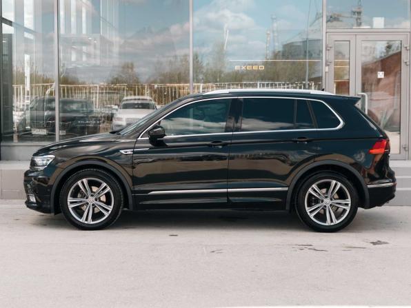 Volkswagen Tiguan II с пробегом 2017 года, цена 2 470 000 рублей, 60612 км, внедорожник, Автокод Объявления
