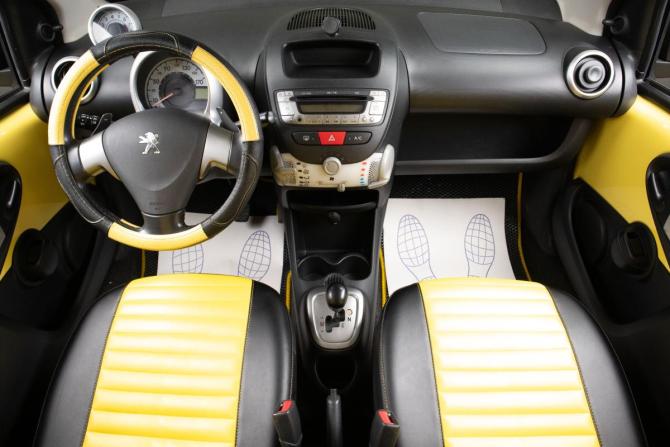 Peugeot 107 I Рестайлинг с пробегом 2012 года, цена 429 000 рублей, 125015 км, хэтчбек, Автокод Объявления