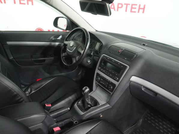 Skoda Octavia II (A5) Рестайлинг с пробегом 2013 года, цена 872 000 рублей, 148458 км, лифтбек, Автокод Объявления