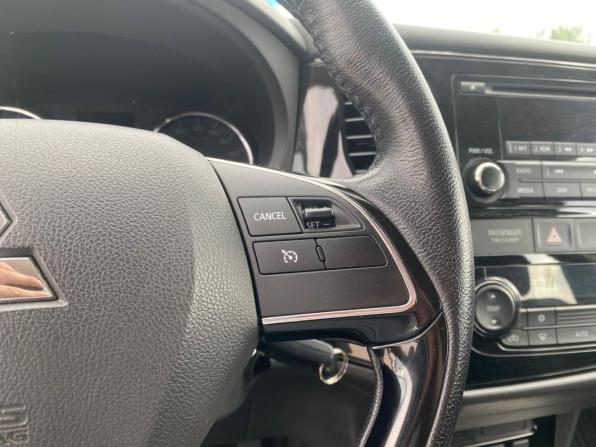 Mitsubishi Outlander III Рестайлинг 2 с пробегом 2018 года, цена 1 870 000 рублей, 100915 км, внедорожник, Автокод Объявления