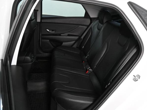 Hyundai Elantra VII (CN7) Рестайлинг с пробегом 2023 года, цена 2 249 000 рублей, 51919 км, седан, Автокод Объявления