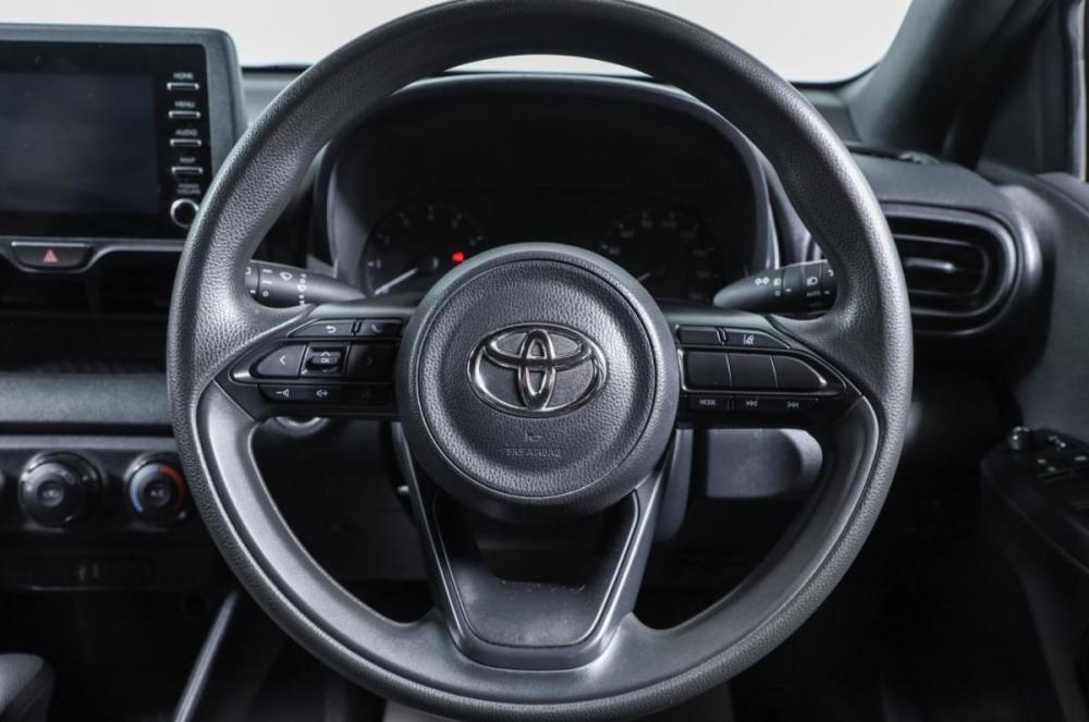 Toyota Yaris IV Новосибирск  - изображение 12