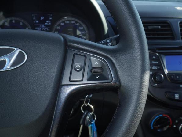 Hyundai Solaris I с пробегом 2011 года, цена 749 000 рублей, 221727 км, седан, Автокод Объявления