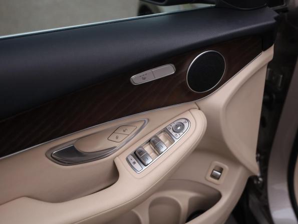 Mercedes-Benz GLC I (X253) Рестайлинг с пробегом 2021 года, цена 4 049 000 рублей, 81206 км, внедорожник, Автокод Объявления