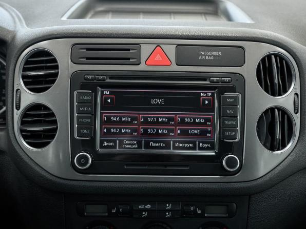 Volkswagen Tiguan I с пробегом 2009 года, цена 910 000 рублей, 230261 км, внедорожник, Автокод Объявления