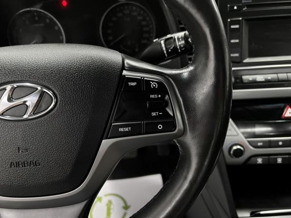 Hyundai Elantra VI (AD) с пробегом 2018 года, цена 1 545 000 рублей, 120429 км, седан, Автокод Объявления