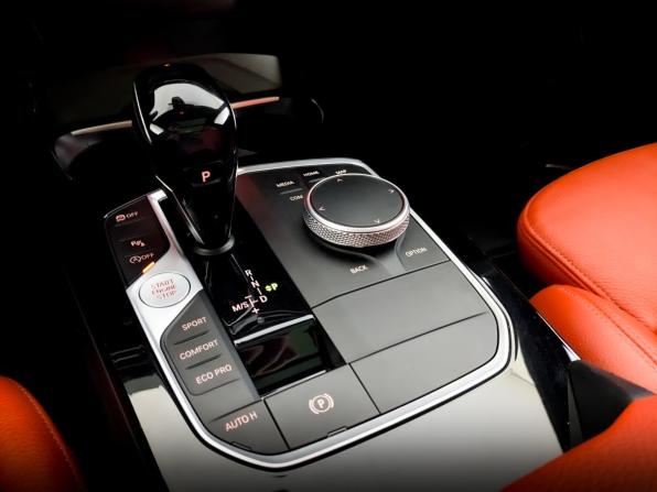 BMW 1 серии III (F40) с пробегом 2019 года, цена 3 150 000 рублей, 107221 км, хэтчбек, Автокод Объявления