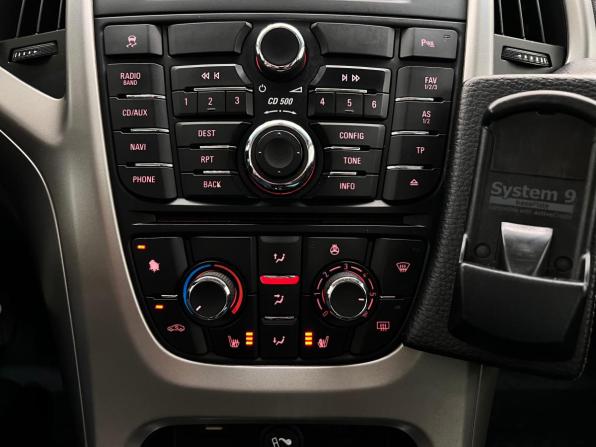 Opel Astra J с пробегом 2011 года, цена 620 000 рублей, 268684 км, универсал, Автокод Объявления