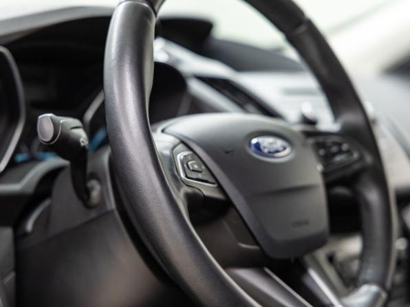 Ford Kuga II Рестайлинг с пробегом 2018 года, цена 1 528 000 рублей, 79416 км, внедорожник, Автокод Объявления