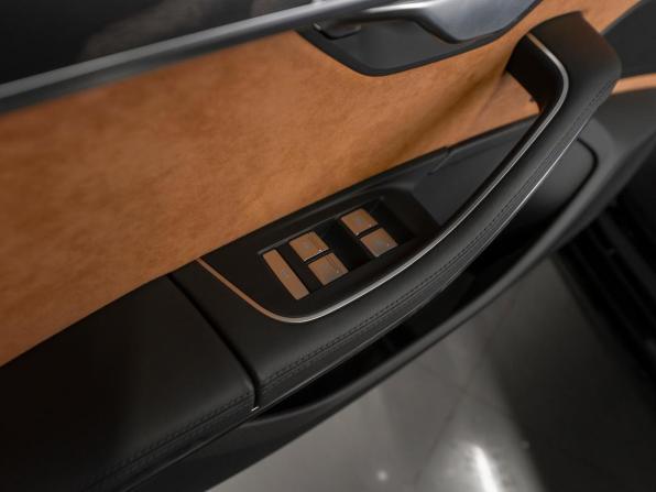 Audi A8 IV (D5) Рестайлинг с пробегом 2025 года, цена 8 990 000 рублей, 1790 км, седан, Автокод Объявления