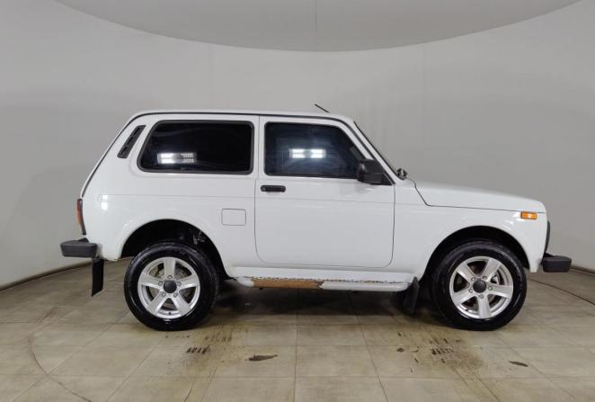 Lada (ВАЗ) Niva Legend с пробегом 2024 года, цена 940 000 рублей, 60000 км, внедорожник, Автокод Объявления