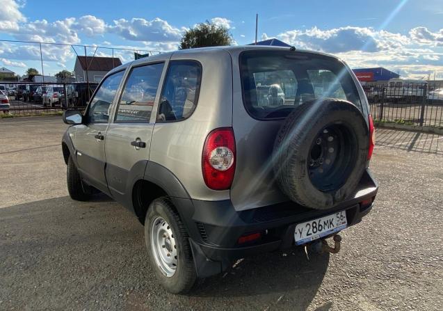 Chevrolet Niva I Рестайлинг с пробегом 2013 года, цена 450 000 рублей, 252151 км, внедорожник, Автокод Объявления