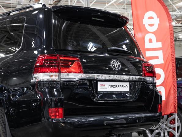 Toyota Land Cruiser 200 Series Рестайлинг 2 с пробегом 2018 года, цена 6 199 777 рублей, 181000 км, внедорожник, Автокод Объявления