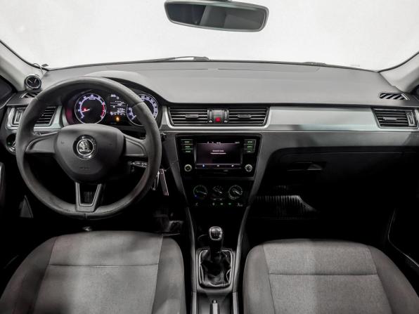 Skoda Rapid I Рестайлинг с пробегом 2019 года, цена 895 000 рублей, 196149 км, лифтбек, Автокод Объявления