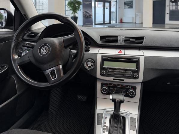 Volkswagen Passat B6 с пробегом 2010 года, цена 630 000 рублей, 203429 км, седан, Автокод Объявления