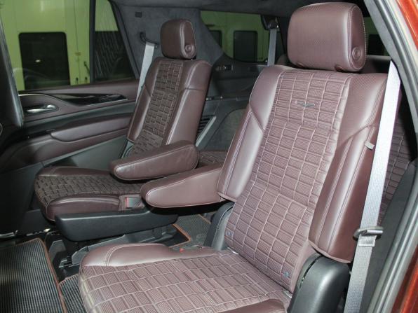 Cadillac Escalade V с пробегом 2022 года, цена 10 950 000 рублей, 70101 км, внедорожник, Автокод Объявления