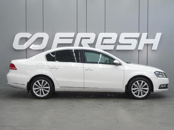 Volkswagen Passat B7 с пробегом 2012 года, цена 1 272 000 рублей, 277963 км, седан, Автокод Объявления