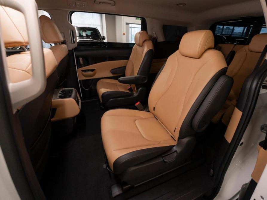 Kia Carnival IV Москва  - изображение 12