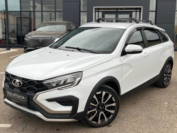 Lada (ВАЗ) Vesta I Рестайлинг (NG) с пробегом 2024 года, цена 1 549 000 рублей, 12100 км, универсал, Автокод Объявления