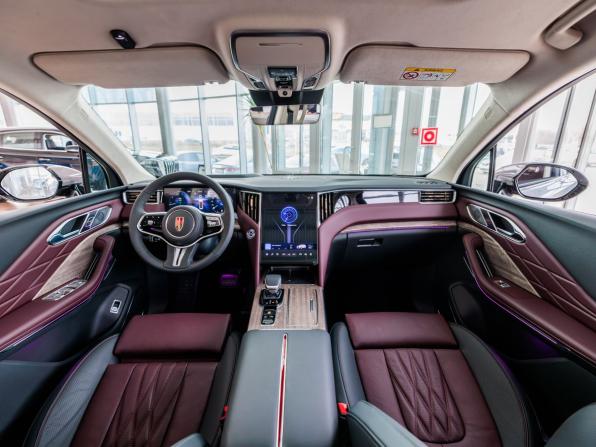 Hongqi HS7 II с пробегом 2025 года, цена 5 590 000 рублей, 4 км, внедорожник, Автокод Объявления