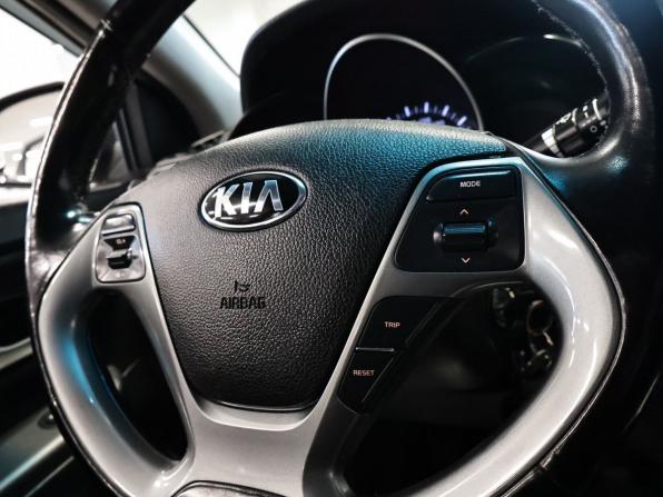 Kia Rio III Рестайлинг с пробегом 2016 года, цена 909 200 рублей, 134707 км, седан, Автокод Объявления