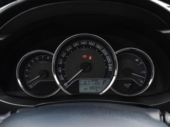 Toyota Corolla XI (E160 E170 E180) с пробегом 2013 года, цена 1 230 000 рублей, 186541 км, седан, Автокод Объявления