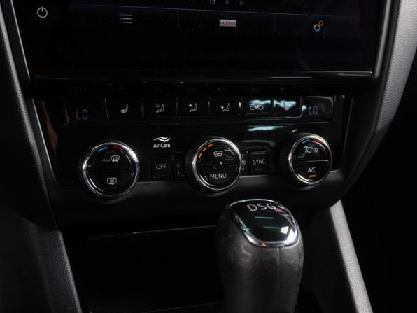 Skoda Octavia III (A7) Рестайлинг с пробегом 2020 года, цена 2 859 000 рублей, 70382 км, лифтбек, Автокод Объявления