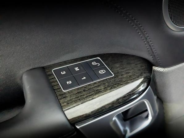 Land Rover Range Rover Sport II с пробегом 2017 года, цена 4 100 000 рублей, 110890 км, внедорожник, Автокод Объявления