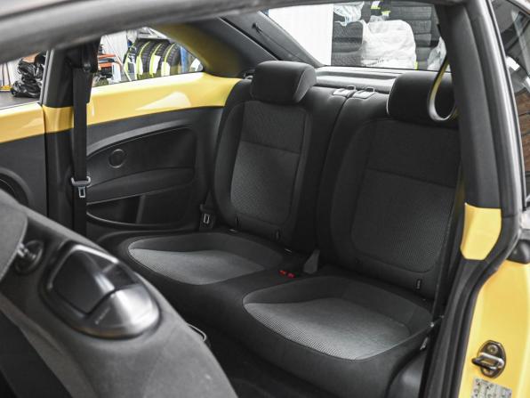 Volkswagen Beetle II (A5) с пробегом 2013 года, цена 1 399 000 рублей, 102646 км, хэтчбек, Автокод Объявления