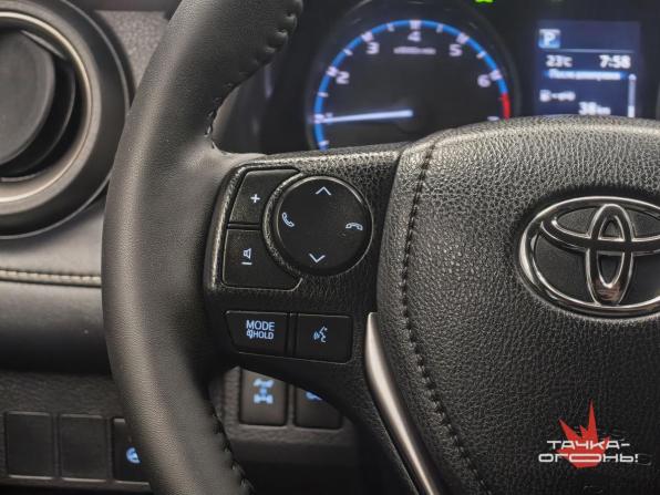 Toyota RAV4 IV (XA40) Рестайлинг с пробегом 2018 года, цена 2 458 000 рублей, 169000 км, внедорожник, Автокод Объявления